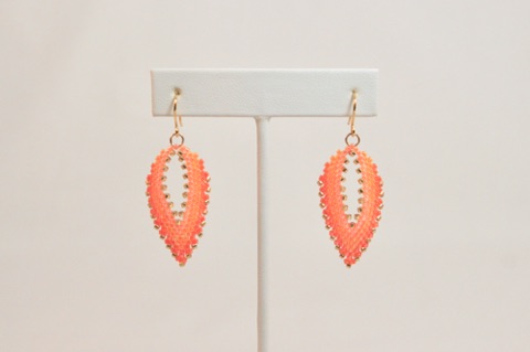 *Russian Leaves Peyote Earrings in Gold and Peach